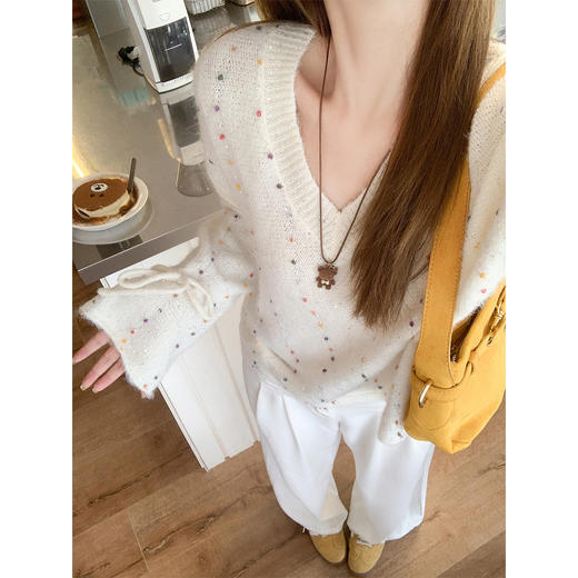 【169元任选2件】现货！ 韩系v领套头毛衣 商品图0