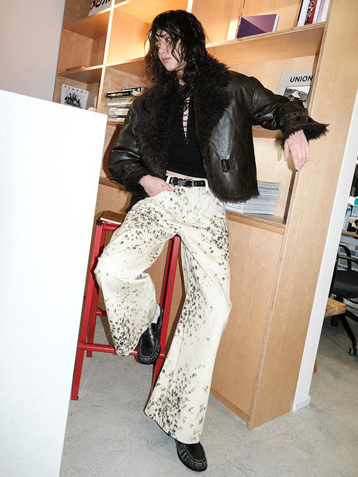 TR她热 豹豹辣 奶白色豹纹印花做旧复古个性显腿长牛仔阔腿裤长裤 商品图4