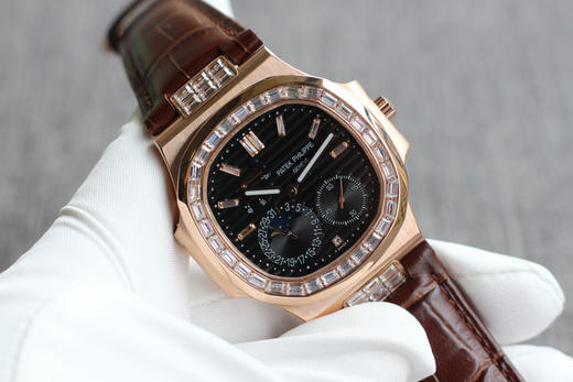 PPF百达翡丽5712GR，5724“钢王之王”震撼出道！超一体机Cal.240 PS IRM C LU。全机芯零件265个，机芯宝石同色原装一色鸽子血，平面游丝，21600每小时振汤次数❕❕❕ 商品图11