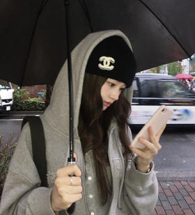 小香羊毛针织冷帽黑色