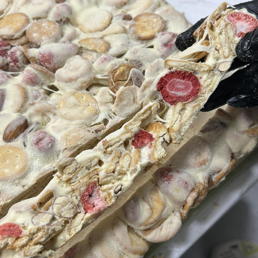 草莓雪花酥 商品图1