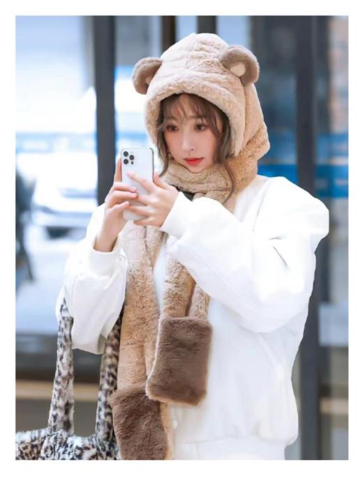 🔥大冷天的出门，想要保暖不受冻，帽子围巾手套👍🏻，一样也不能少～ 今天给大家推荐的这款🥰【三合一多功能保暖帽围巾手套】 🌸它既能暖脑袋同时还能暖脖子和双手 商品图2