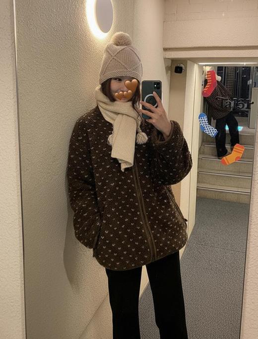 ♥️圣诞限定❗️闭眼冲的冬日外套🔥【AUChris莓莓榛果派羊羔毛针织拼接小口袋宽松厚外套AUC120203】💖双色百搭还抗冻❗️软fufu裹住整个冬天！ 商品图5