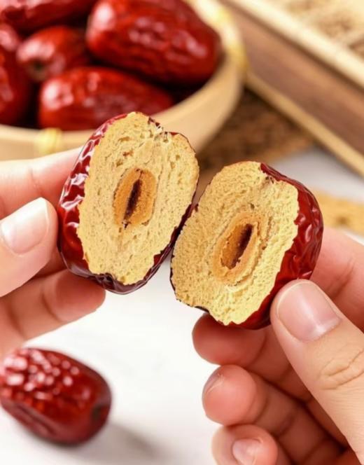 💥新年好礼直接封神❗【海西坊新疆无核红枣】特价💰39.9 抢 1 斤🤩 ✅礼盒装 + 独立包装！国潮风手提盒颜值拉满🎁 ✅产地直采新疆优生区！ 商品图3