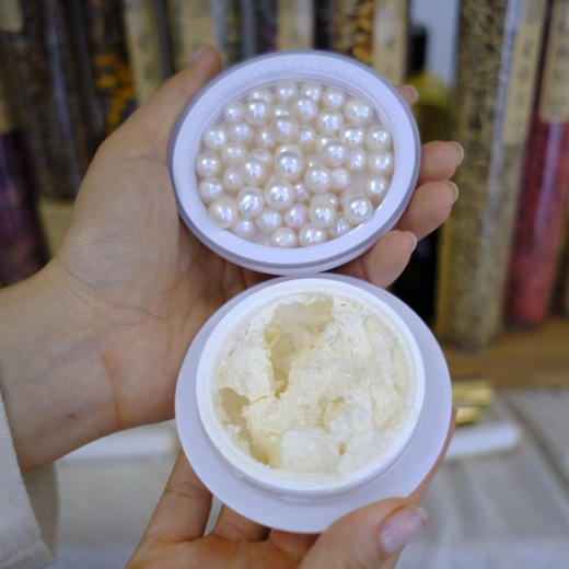 【💃女神节！】《订制高奢人参珍珠玻色因贵妇膏》加送体验装、洁面膏、保湿霜，精油调香 活性成分+芳疗愈疗发挥复配增效 无色素/无香精/无矿物油/无需卸妆，均匀肤色 隐藏毛孔 高奢成分/素颜/美颜/养肤 商品图0