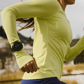 户外打底层选购指南：选对面料，告别湿冷闷热！