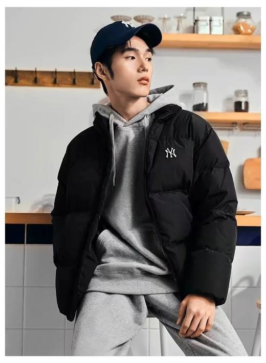 正品授权~【MLB冬季羽绒服大合集】4款多色可选，款式都很经典时髦！版型宽松男女都可，百搭不挑人，兼顾颜值与保暖性WD 商品图11