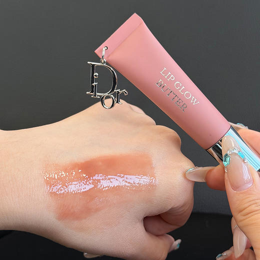 【Dior  lip glow butte吊坠唇蜜】玻璃嘟嘟唇  秋冬滋润唇部 买两支送两支 商品图3