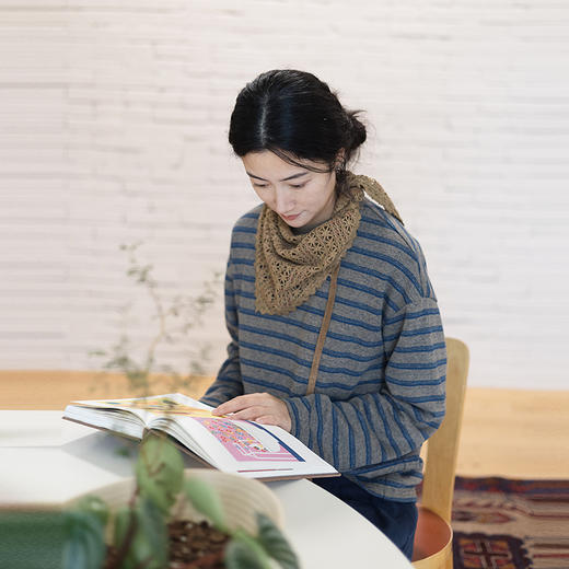 绽放835朵/汉麻混纺花纱撞色加绒长袖T恤女慵懒感圆领落肩打底衫 商品图1