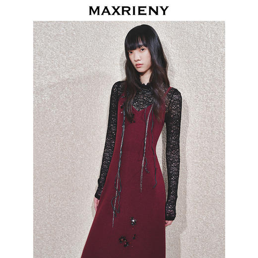 MAXRIENY【商场同款-节庆穿搭】MAXRIENY安哥拉红针织吊带连衣裙(货号:MC85DR805) 商品图1
