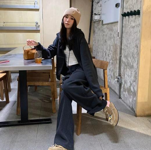 老米优品🎈自留款！超有范的懒人套装！《加厚双面绒连帽拉链外套+小直筒阔腿裤》高级灰，巨显瘦洋气！厚实保暖~ TZ251210A 商品图7