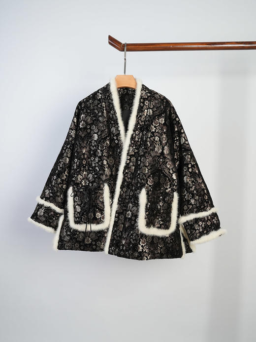 L253302薄款羽绒服 商品图2