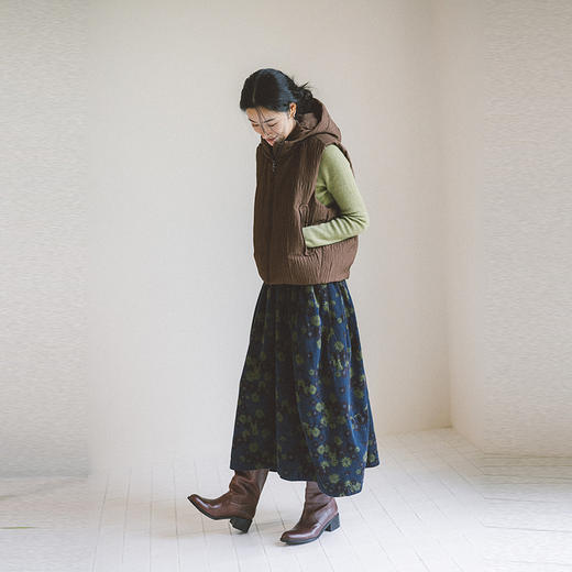 绽放840朵/细条灯芯绒雏菊花苞感半身裙女中长款加厚新款秋冬裙子 商品图3