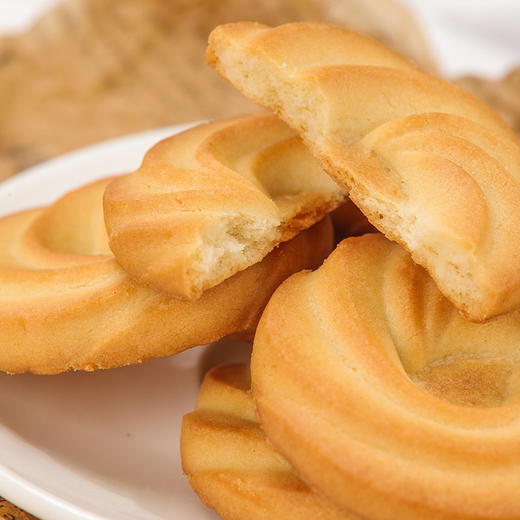 🌟年货必囤！💥【年货首选】猫村长 丹麦风味曲奇饼干至尊礼盒装800g👏👏👏 黄油香味浓郁，色泽金黄，超诱人😋 经典口感，细腻松脆，高档礼盒装 商品图5