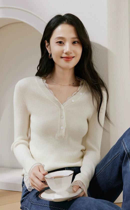 二店y 【M9102 】个人偏好，v领蕾丝拼接针织衫羊毛显瘦针织上衣 商品图7