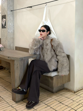 直筒裤亲肤柔软又显腿长