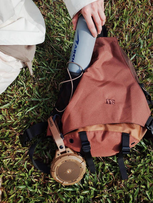 【潮牌同款户外山系斜挎包SS509】男女皆可的户外无性别弓箭包‼️机能风拉满💯一包🟰骑行包➕通勤包➕徒步包🎒户外 骑行 健身 穿搭都可以，兼顾功能性与颜值～-PWJCY 商品图6