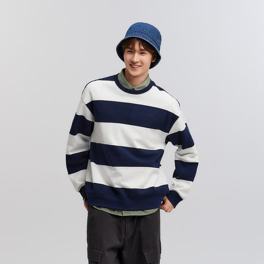 森马斯沃夫小狗联名卫衣男春季简洁字母绣花条纹情侣宽松圆领上衣 商品图2