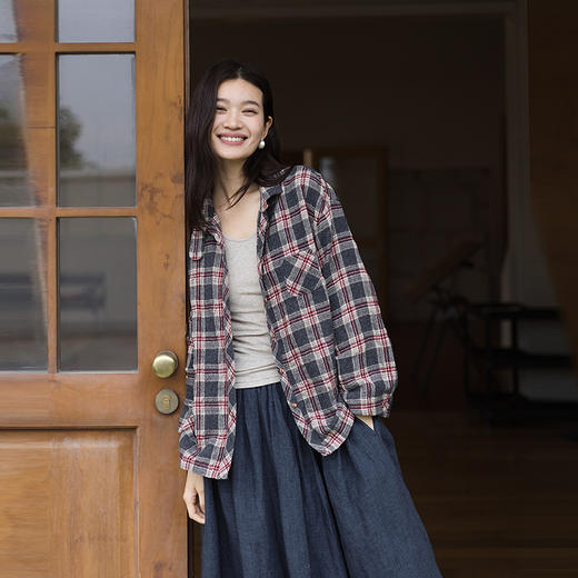 绽放839朵/羊毛棉撞色格纹微皱肌理感长袖衬衫女文艺百搭立领衬衣 商品图1