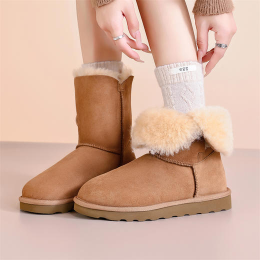 隆丰冬季新款女士高筒一粒扣雪地靴经典舒适保暖A级羊皮毛一体短靴122483 商品图1