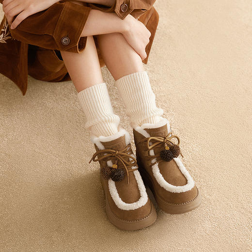 千百度厚底时尚雪地靴女冬季新款保暖毛毛鞋羊皮毛一体短靴A25765121 商品图2