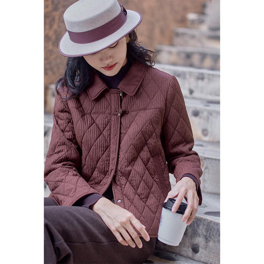 红念红色菱格棉服女短款小个子设计感冬季2025年新款冬装外套上衣 商品图0