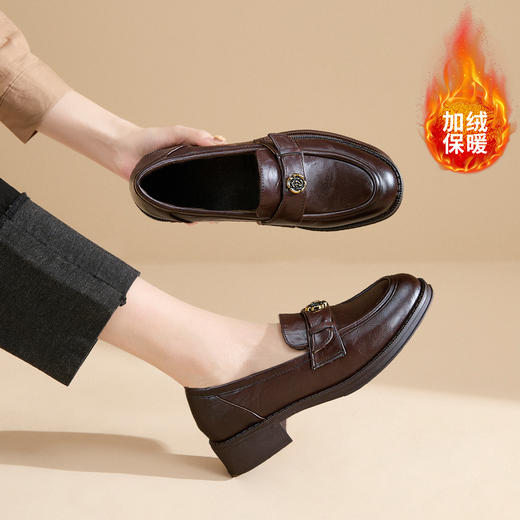 【限时秒杀】西遇法式乐福鞋女新款秋季瘦版山茶花通勤低跟单鞋棕色小皮鞋V0047881/V0047621 商品图4