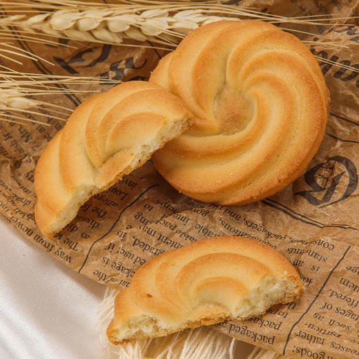 🌟年货必囤！💥【年货首选】猫村长 丹麦风味曲奇饼干至尊礼盒装800g👏👏👏 黄油香味浓郁，色泽金黄，超诱人😋 经典口感，细腻松脆，高档礼盒装 商品图6