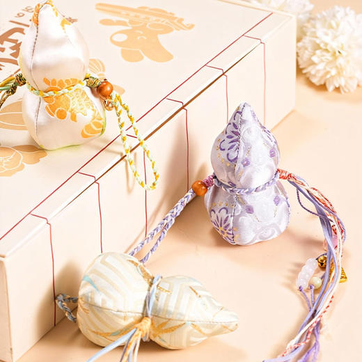 团团养神葫芦香囊 商品图1