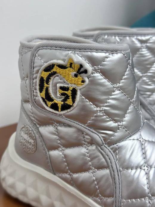 老米优品🎈薅羊毛！品牌方直发福利！《Native儿童秋冬加绒保暖雪地靴短靴》加厚毛绒衬里，菱格纹绗缝工艺精致有型，轻微防泼水设计！ 商品图10