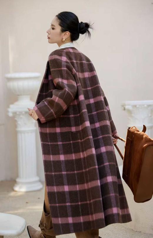 SZ6C11_盈盈色_大衣_冬季_圆领单排扣格纹双面呢_高级女装_BERNIEELEN 伯妮斯茵 商品图3