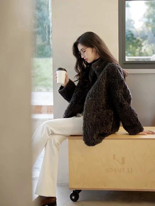 D121032冬季轻盈高保暖立领单排扣羊羔毛高质感毛毛外套 商品图7