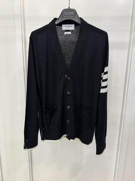 女款簿羊毛针织开衫he022