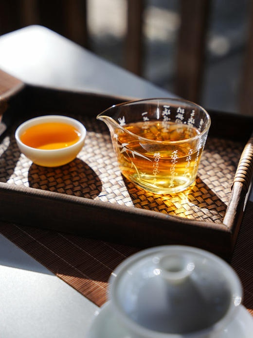 12月11日中午12点【20年陈曼松】原料年份：2005年春茶，选料：2005年曼松原生种掌柜仓库超级重磅的一款茶 市面上根本没有的资源，200克/饼 商品图3