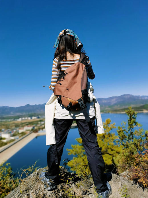 【潮牌同款户外山系斜挎包SS509】男女皆可的户外无性别弓箭包‼️机能风拉满💯一包🟰骑行包➕通勤包➕徒步包🎒户外 骑行 健身 穿搭都可以，兼顾功能性与颜值～-PWJCY 商品图10