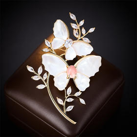 铜镶锆石女王贝天然贝壳蝴蝶胸针，奢华优雅高档配饰晚宴胸花LY-M-207