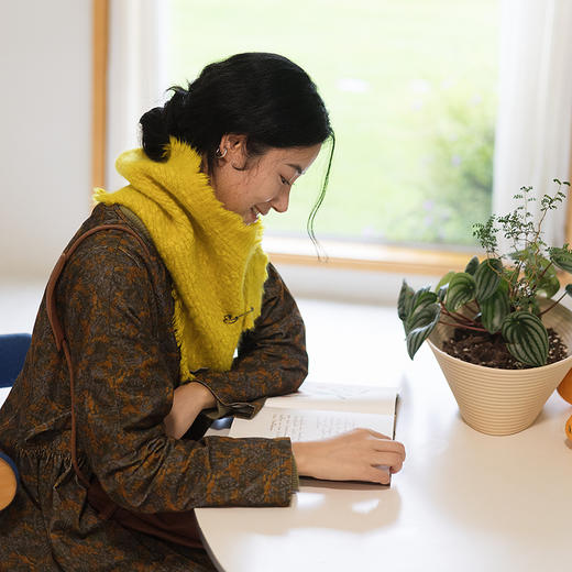 绽放841朵/复古细条灯芯绒圆领宽松长袖连衣裙女新款百搭A字长裙 商品图3