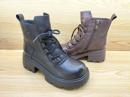 2024秋冬新品女短靴豪行正品24421603真皮时尚休闲韩版厚底马丁靴 商品图4