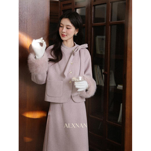 鹿向南「雪域玫瑰」不规则短款毛呢外套女冬季紫色高腰半身裙套装 商品图2