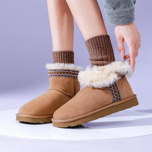 隆丰冬季女保暖A级羊皮毛一体雪地靴一粒牛角扣基础款名族风短筒雪地靴122075 商品图1