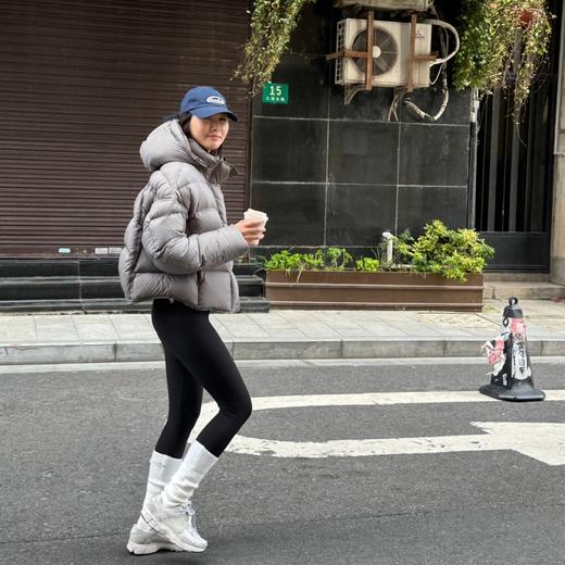 秋冬短款云朵泡芙羽绒服 | 90白鸭绒填充 轻盈保暖蓬松 不显臃肿 防风防水 经典百搭 商品图1