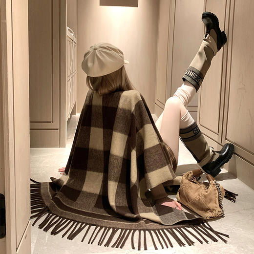 【苏格兰女孩】用料2.2m羊毛格纹披肩 斗篷外套 女秋冬外搭披肩 商品图5