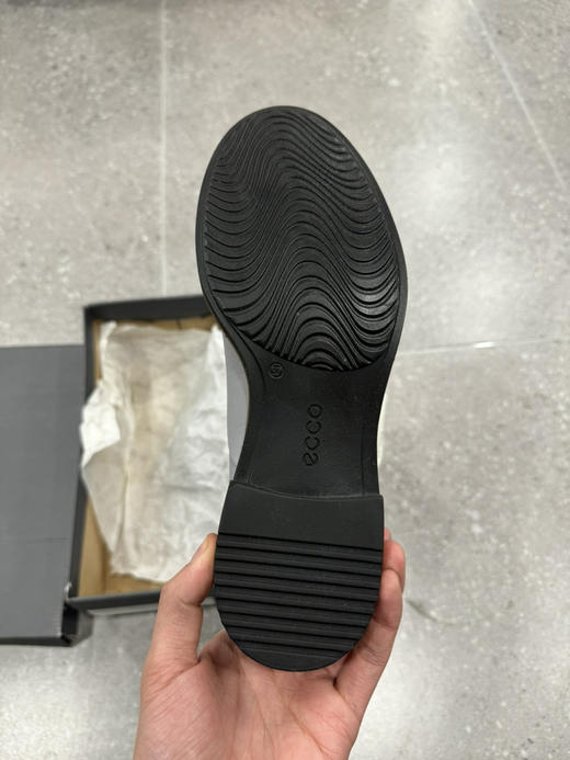 正品 ecco Sartorelle 25 时尚平底鞋 女款 银灰色 全新原盒 尺码37码0399 商品图4