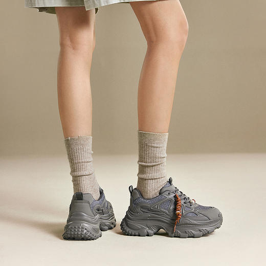 【上新】千百度串珠厚底老爹鞋女2026春季新款增高透气轻便舒适运动休闲鞋A26151107 商品图2