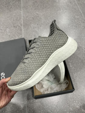 正品 ecco爱步 悦动 牛皮 舒适透气 低帮 运动休闲鞋 男款 草绿色 全新鞋盒轻微破损 尺码41号449码