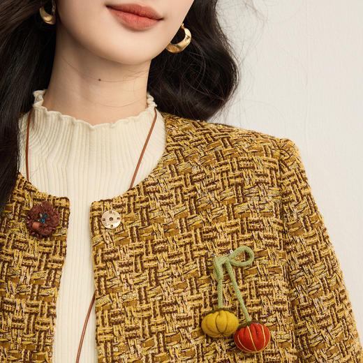 【12/10新品6折】熙世界财阀千金小香风短外套女2025秋冬款高级感羊毛编织气质上衣 商品图4