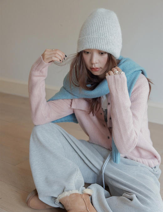 爆款3-5天发货！2025冬季爆款高级感柔雾粉和慕光蓝羊毛百搭毛衣开衫外套JS3699140 商品图1