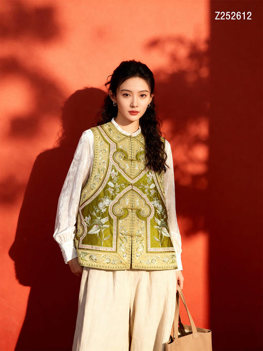 Z252612双宫丝马甲 商品图0