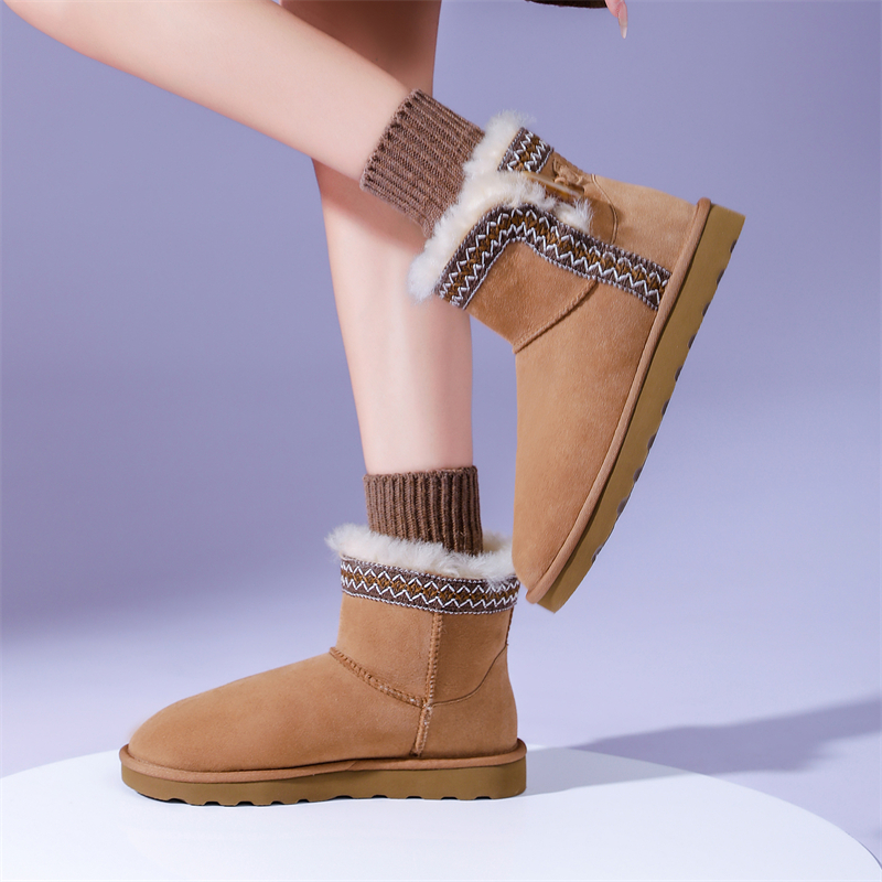 隆丰冬季女保暖A级羊皮毛一体雪地靴一粒牛角扣基础款名族风短筒雪地靴122075