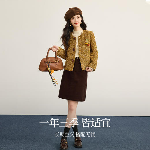 【12/10新品6折】熙世界复古咖色灯芯绒半身裙女2025秋冬新款高腰显瘦a字包臀半裙 商品图3